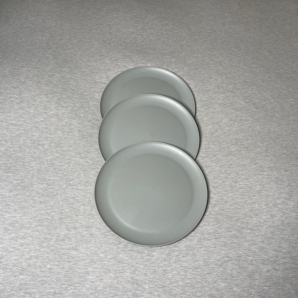 Mainstays Solid Grey Plastic Serving Plates 3 PCS. Set
